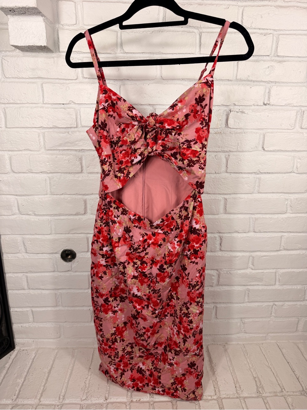 WAYF Floral Cutout Dress Womens Small Pink Red Tie Front Midi Cocktail Dress‎